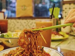 牛肉出前一丁炒面-小龍鳳餐室(番禺路店)