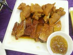 烧鹅拼猪手-潮喜竹溪荔湖酒家(荔枝湾店)