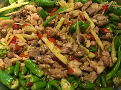 -兔行天下-鸿鹤鲜锅兔(中海国际店)