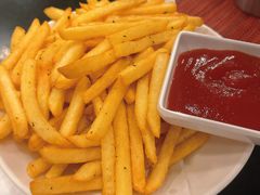 -WOLFGANG PUCK KITCHEN & BAR(迪士尼小镇店)