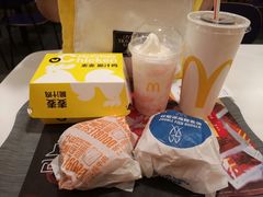 -麦当劳(宝山大厦店)