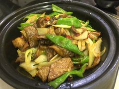 青椒板肠-星月美食城