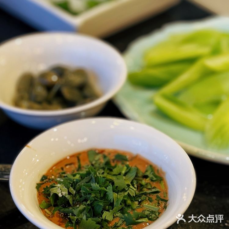 这家牛蛙锅，绝对值得你专程跑一趟