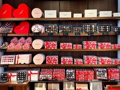 -Laderach 莱德拉(上海环贸iapm店)