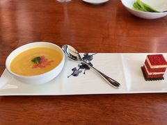 -鲜璟台·地标景观餐厅(上海中心店)