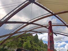 -怀托摩萤火虫洞