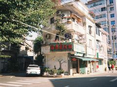 -溪岸路花鸟市场
