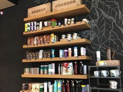 零售区-星巴克臻选(济南恒隆店)