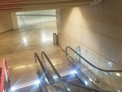 -红土地(地铁站)