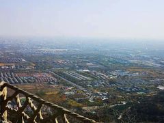 -鬼笑石后山停车场