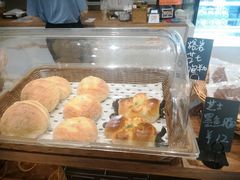-沁屋面包店(人民东路店)