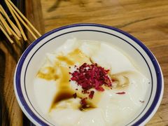 -云阿蛮云南生烫牛肉米线(奉贤路店)