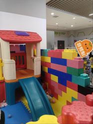 -孩子王(龙湖滨江天街店)