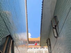 -满記土窑烧鷄波浪山莊