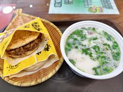 -穆得·老周家牛肉烧饼(普利街店)