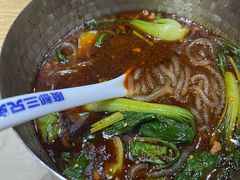 -魔都三兄弟酸辣粉·蘸卤炸串(虹桥万科店)