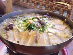 -闯关东东北农家菜(崂山石老人店)