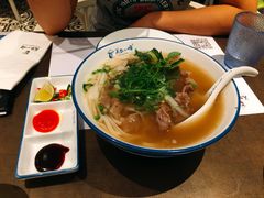 -美奈小馆·越南料理(中航城君尚购物中心店)