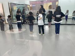 -潮童星少儿模特形体培训(郑州总校)