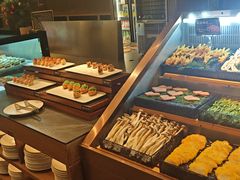 -牛YO寿喜烧·铁板烧和牛火锅自助(市府恒隆店)