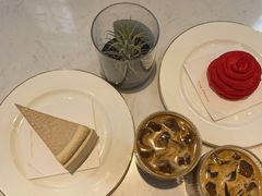 -Fridi Patisserie Cafe