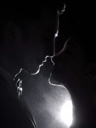 -至臻微拉婚纱摄影