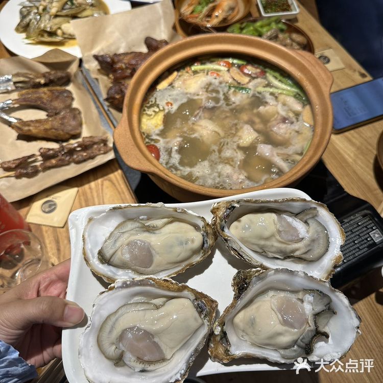 夜宵小酒馆走一个