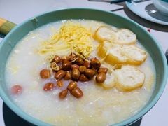 荔湾艇仔粥-喜势点·糖沙翁手工茶点·本地人茶居(永庆坊店)