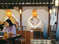 -荷塘秋月·本帮江浙菜(国权路店)