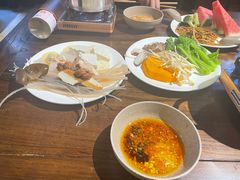 -香园自助小火锅