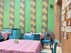 -香巴拉云南餐厅(华莱坞店)