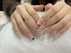 -尤米一站式美甲美睫