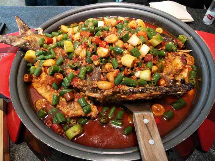 江边城巫山烤鱼(茂业天地店)-"「酱香味烤鱼」带着孩子去的,只能点不