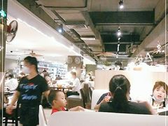 大堂-大头虾越式风味餐厅(光明广场店)