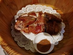 -胡桃里音乐酒馆(环亚凯瑟琳广场店)