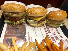-The Habit Burger Grill 哈比特汉堡(爱琴海店)