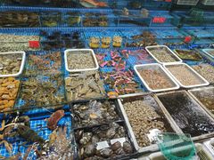 -霞涌市场海鲜摆卖区
