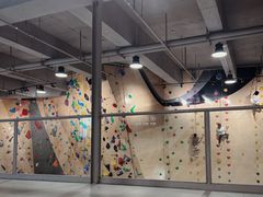 -ROCKPLUS攀岩馆(环宇城店)