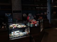 面包甜点陈列柜-星巴克臻选(北京嘉里中心第二店)