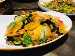 -老灶房-四川土菜(铁牛广场店)