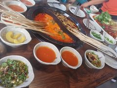 -签多多串串香火锅