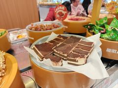 -龍歌自助小火锅(市南金茂湾店)
