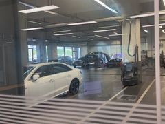 -上海永达奥诚奥迪4S店(申江路店)