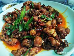 黄焖鸡-瑞丰园庭院餐厅·白族传统家常菜