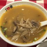 随便点了几个菜，他们家的汤真的好喝，还点了个肉夹馍