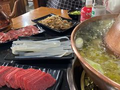 -果松木炭酸菜铜火锅·外婆参鸡汤