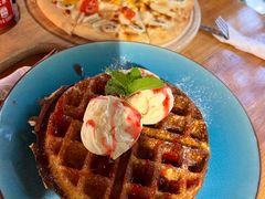 -蓝壁虎咖啡酒馆