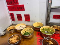 -柳州肥姨妈大骨螺蛳粉(万达中心店)