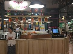 -大食代美食广场(上海中心店)