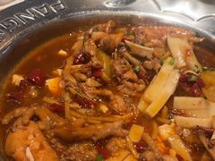 -胖哥俩肉蟹煲(湖滨银泰in77店)